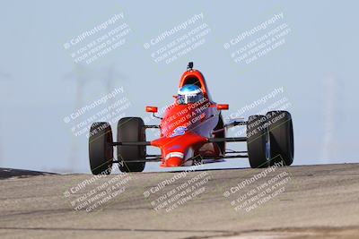 media/Oct-26-2025-CalClub SCCA (Sun) [[8ce1e69566]]/Group 6/Grapevine/